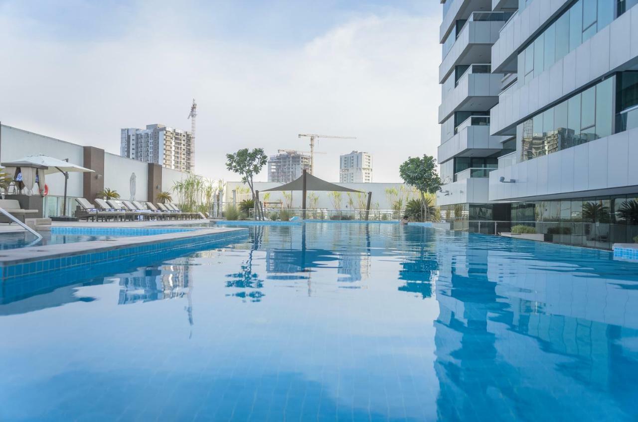 Waterfront Downtown- Damac Maison Canal View Dubai Bagian luar foto